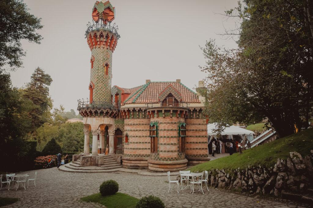 boda en el Capricho de Gaudí en Comillas
